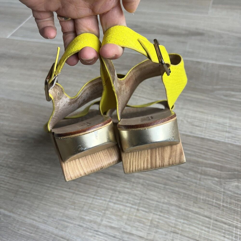 Joy & Peace Yellow Snake Skin Platform Sandals Sz 5.5 Shoes - Picture 6 of 7